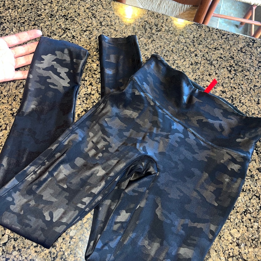 Women’s Small Spanx Faux Leather Camo Leggings